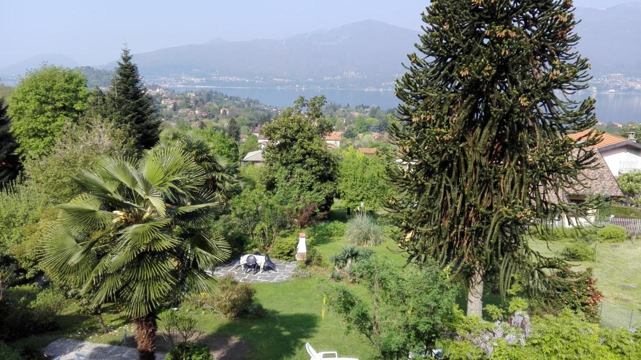 Giardino Apartamento Porto Valtravaglia Exterior foto